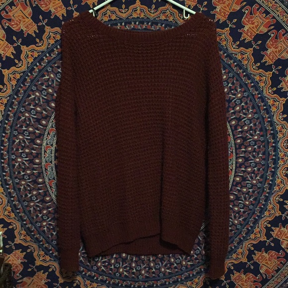 Maroon sweater - Picture 2 of 3
